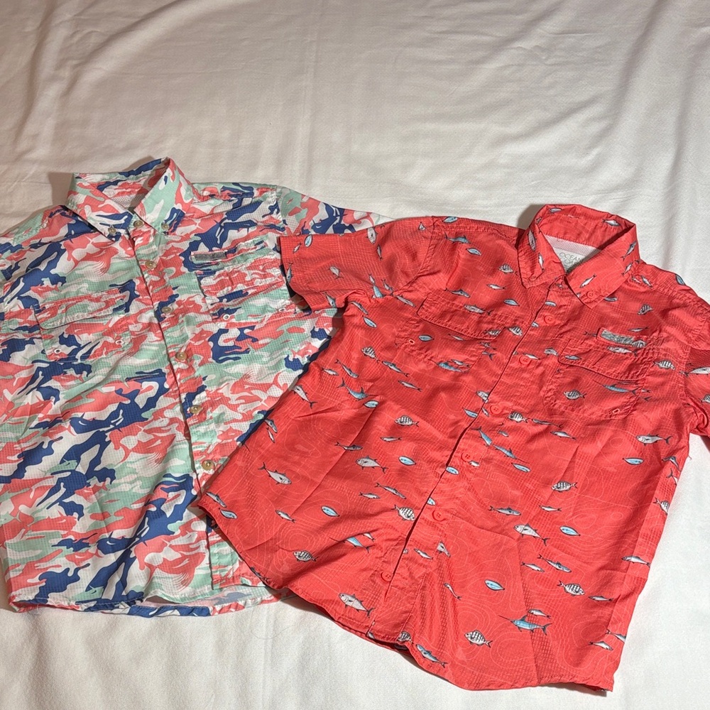 Boys Fish Print and Camouflage Button Down Ocean Coast Shirts. 2 shirts-SZ-M